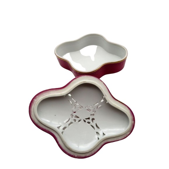 Vintage Ucagco Lidded Dish Ceramic Porcelain Jewelry Trinket Hand Painted Japan - Picture 5 of 9